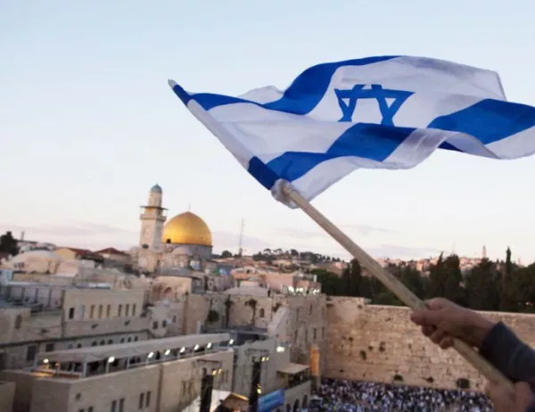 Израел прие революционен закон, утвърждаващ характера на държавата