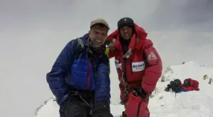 {{ otherArticle[0].article.title }}