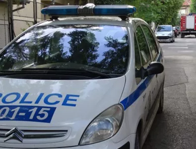 Полицията задържа моторист, блъснал жена