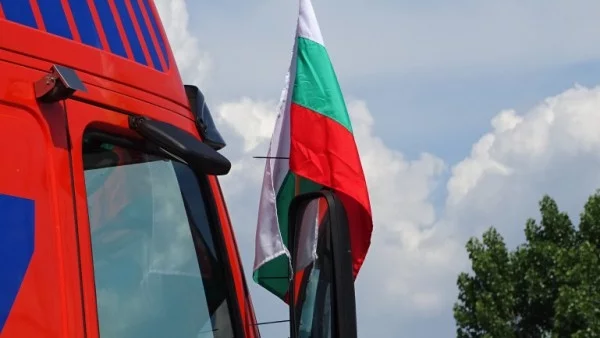 Протести на превозвачите заради пакет "Мобилност" блокират центъра на София