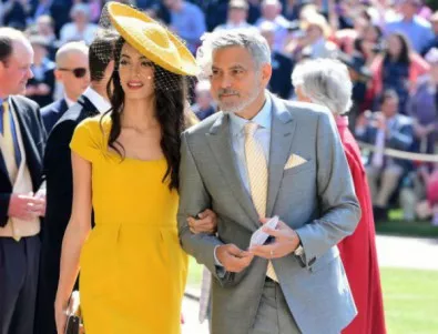 Джордж и Амал Клуни дариха 100 000 долара на деца мигранти