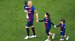 {{ otherArticle[0].article.title }}