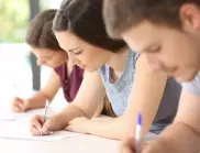 PISA 2022: Учениците у нас нямат елементарни знания по математика и четене (ВИДЕО)