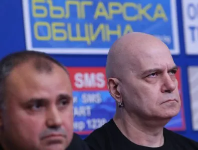 Иван Бакалов: Медиите нарочно мълчат за дарението на Слави Трифонов