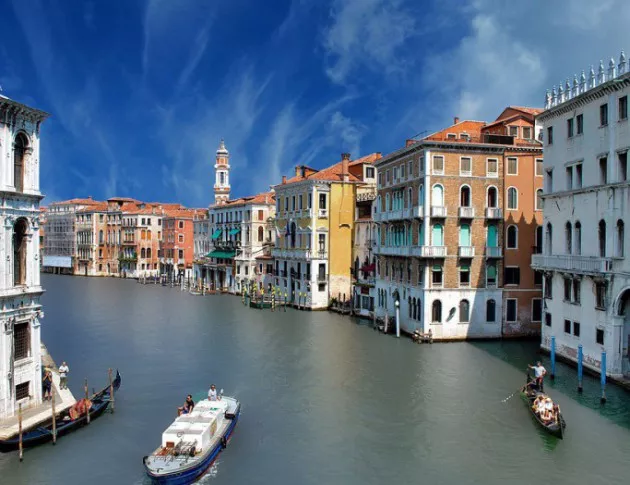 Искат да прекратят достъпа на лайнери до каналите на Венеция