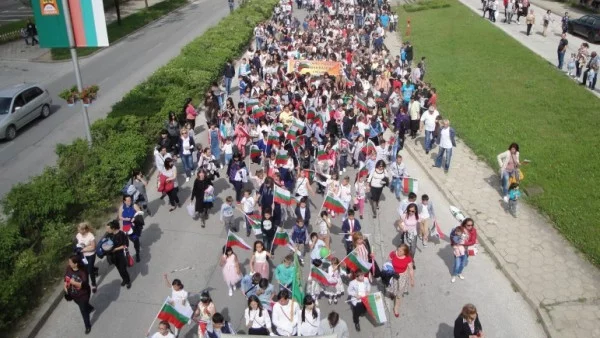 Небивало шествие за 24-ти май в Смолян