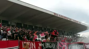 {{ otherArticle[0].article.title }}