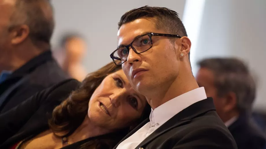 Майката на Роналдо обяви какво иска от сина си, преди смъртта си