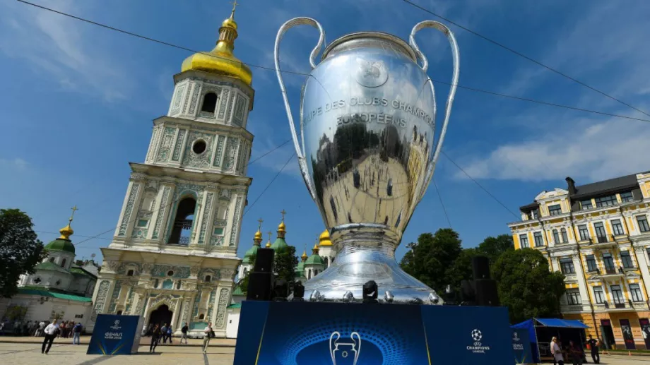 Финалът на Шампионска лига през сезон 2023/24 може да се играе извън Европа