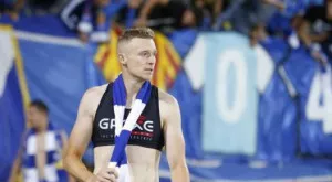 {{ otherArticle[0].article.title }}