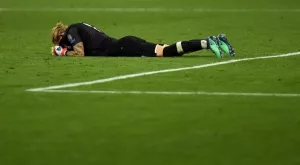 ВИДЕО: Лорис Кариус се "прочу" с нова нелепа грешка