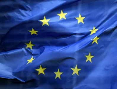 Естония изнася от парламента знамето на ЕС