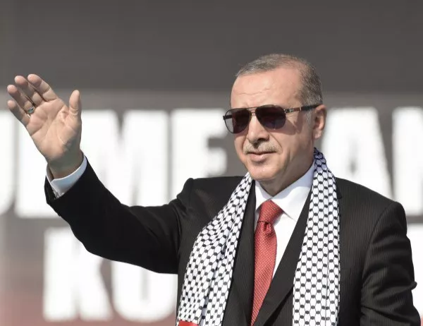 Ердоган сложи край на Uber в Турция