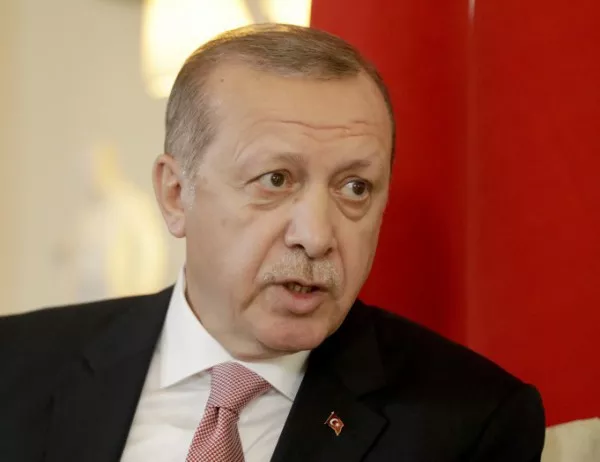 Ердоган призова турците да се борят срещу атаките над икономиката