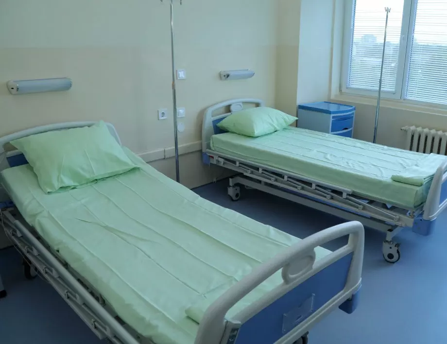 Свободните COVID легла в големите болници привършват