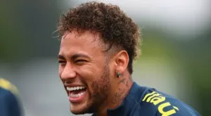 Неймар: Баща ми не взима решения за кариерата ми, решавам само аз