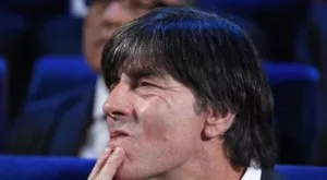 Льов отново напомни за себе си с гнусни навици (ВИДЕО)