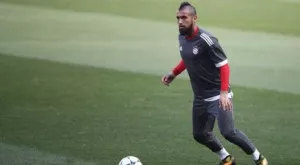 Официално: Артуро Видал подписа с Барселона (ВИДЕО)