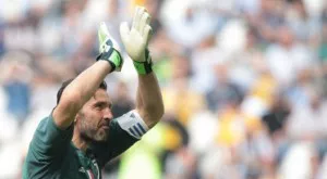 ПСЖ ще представи Буфон в понеделник