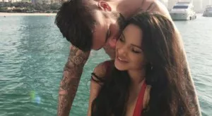 {{ otherArticle[0].article.title }}