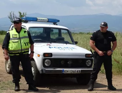 Полицаи и жандармерия охраняват черешовите масиви край Кюстендил