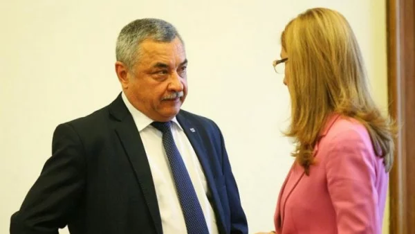 Симеонов за спора с Ангелкова: Не е добре за имиджа на изпълнителната власт