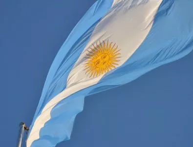 Аржентина се договори с МВФ за незабавен кредит