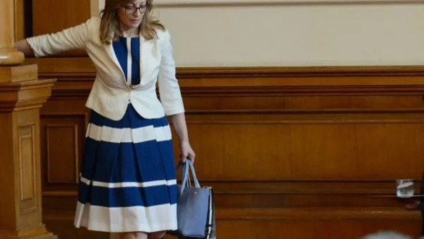 Екатерина Захариева: Вотът на БСП няма да успее 