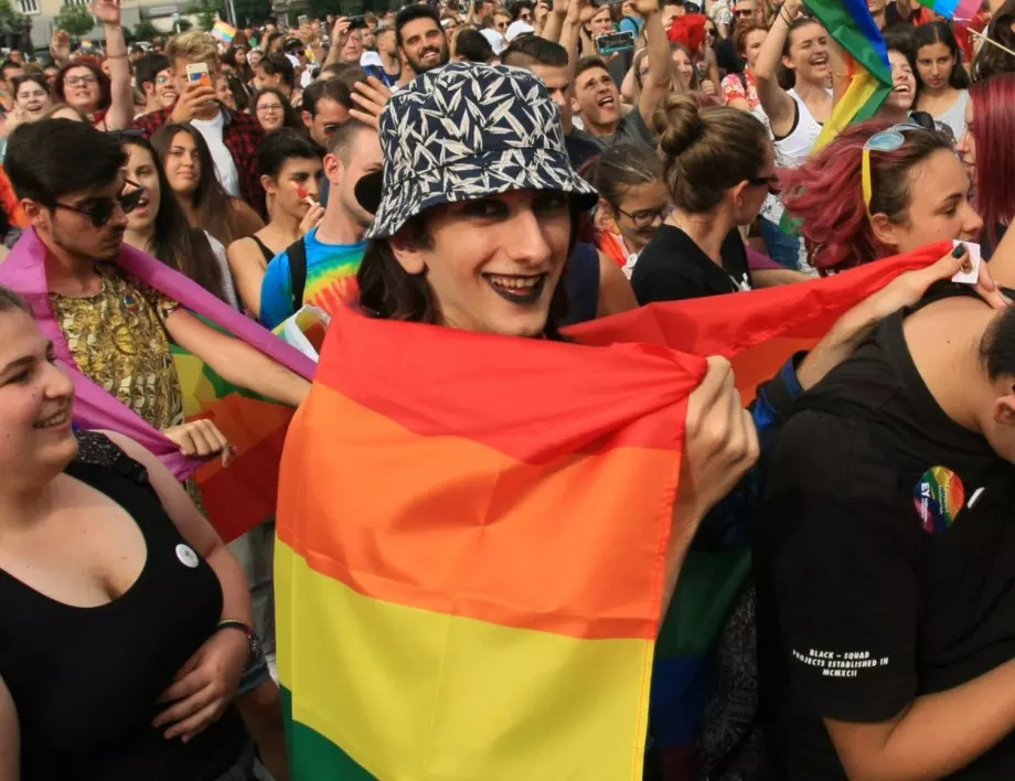 Транссексуалните в България не могат да сменят пола си, реши съдът