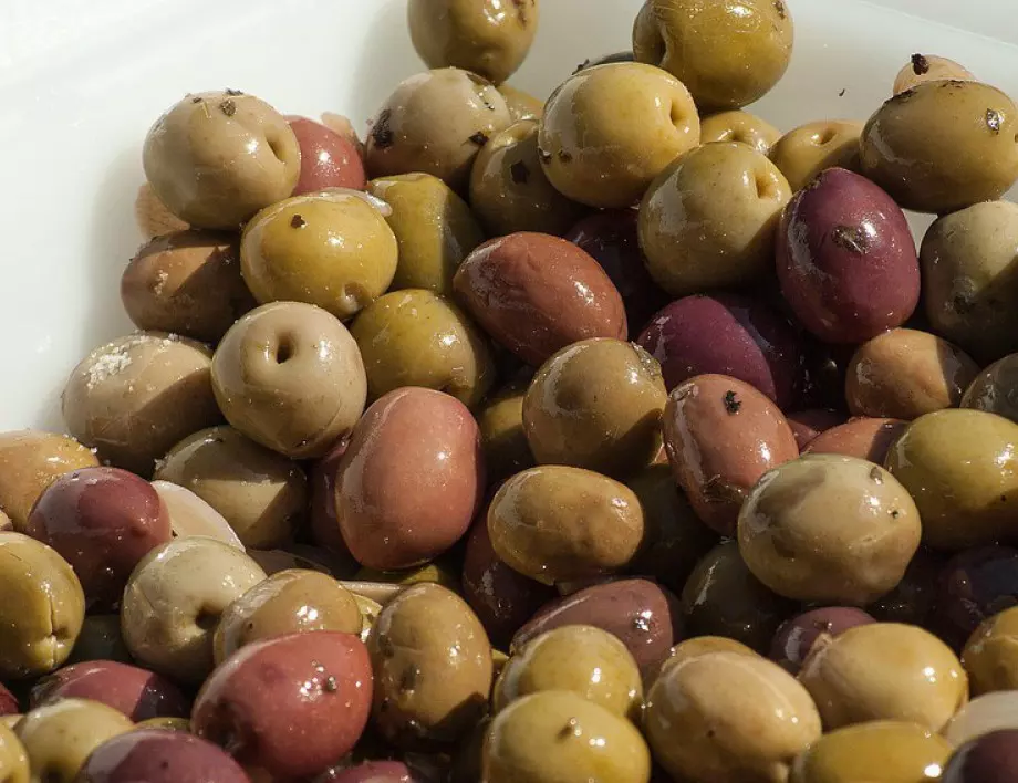Марината за съхраняване на маслини, за да ги запазите за дълго време