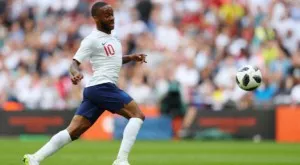 Напук на критиците: Стърлинг повтори "брадясал" рекорд на Алън Шиърър