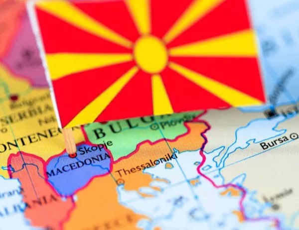 В Македония за паспортите: "София кихне, Скопие хване пневмония"
