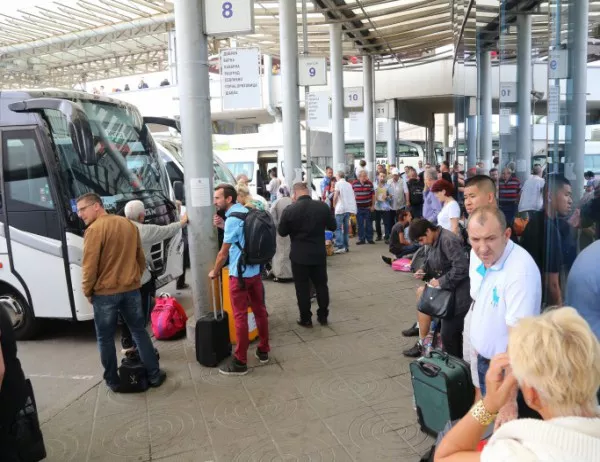 Отново целодневни автобуси между Пловдив и София - от днес, 9 октомври