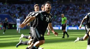 Агуеро скочи на Сампаоли: Може да говори каквото си иска! 