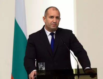 Стотици хиляди българи живеят в бедност, констатира президентът Румен Радев
