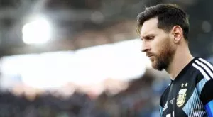 Меси: Не мога да завърша кариерата си, без да стана световен шампион