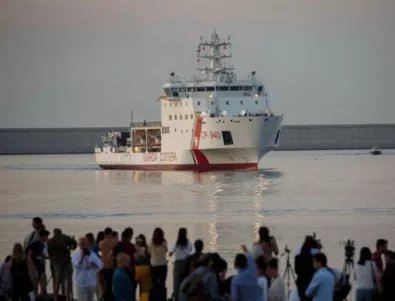 Втори кораб с мигранти се превръща в ябълка на раздора - този път между Франция и Малта