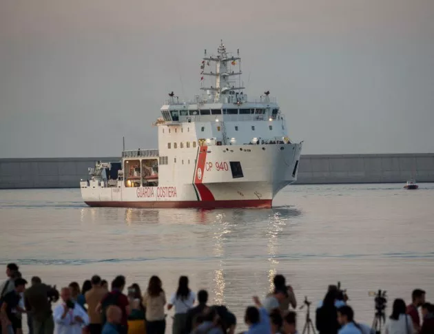 Малта позволи на германски кораб с мигранти да акостира