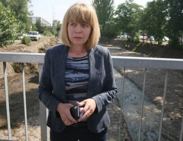 Фандъкова: Шахтите не бяха изчистени на 100%, но проблеми с оттичането нямаше