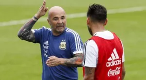 Сампаоли проговори правил ли е смяна по заръка на Меси