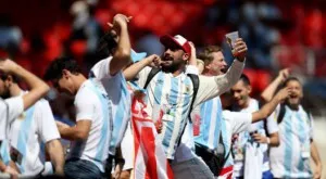 ВИДЕО: Аржентинци пребиха брутално фен на Хърватия