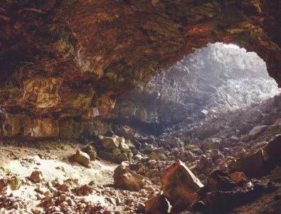 Българка води екип, който откри най-дългата солна пещера в света