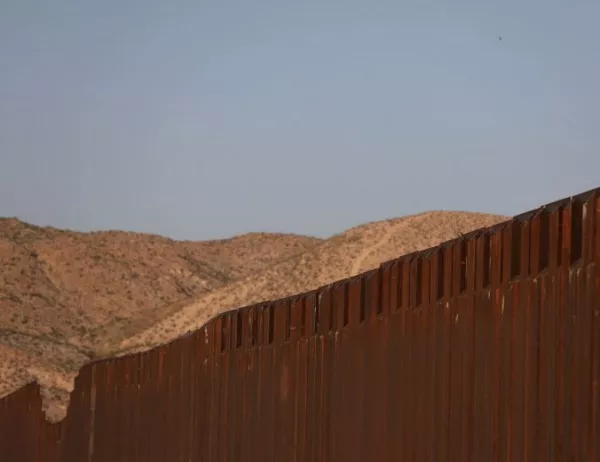 САЩ изпращат 5000 военни на границата с Мексико