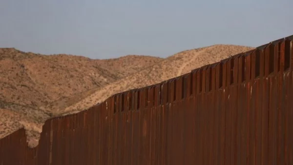 САЩ оставя военни части по границата с Мексико до есента