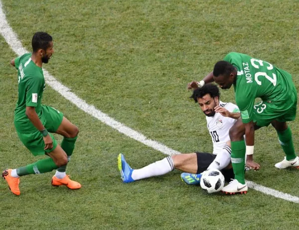 Саудитска Арабия обърна Египет в края в мач на честта