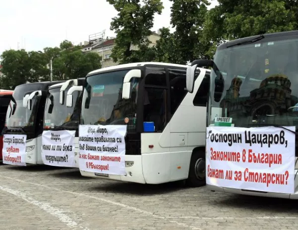 Автобусни срещу товарни превозвачи - споровете набират скорост