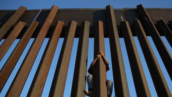 Ще затвори ли САЩ границата с Мексико?