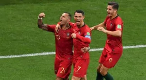 Португалия остана на второ място след пропусната дузпа на Роналдо, ВАР с ключова намеса