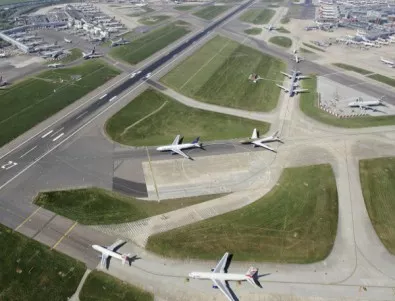 Десетки пострадали при инцидент със самолет на летището в Сочи