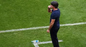 Кабаков влезе в историята на Бундестима, а Льов го защити за червения картон